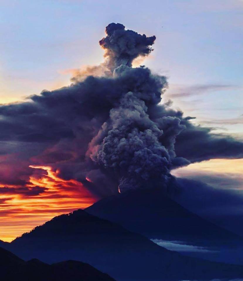 Agung bali indonesia vulcano