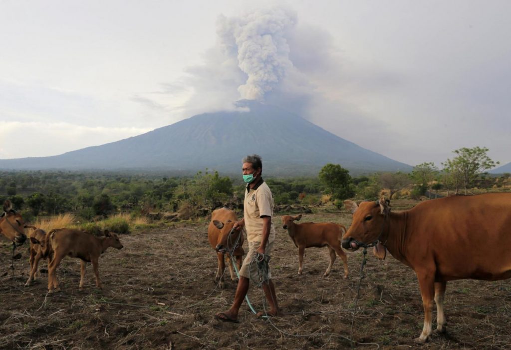 vulcano agung indonesia