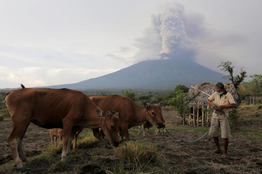 vulcano agung indonesia