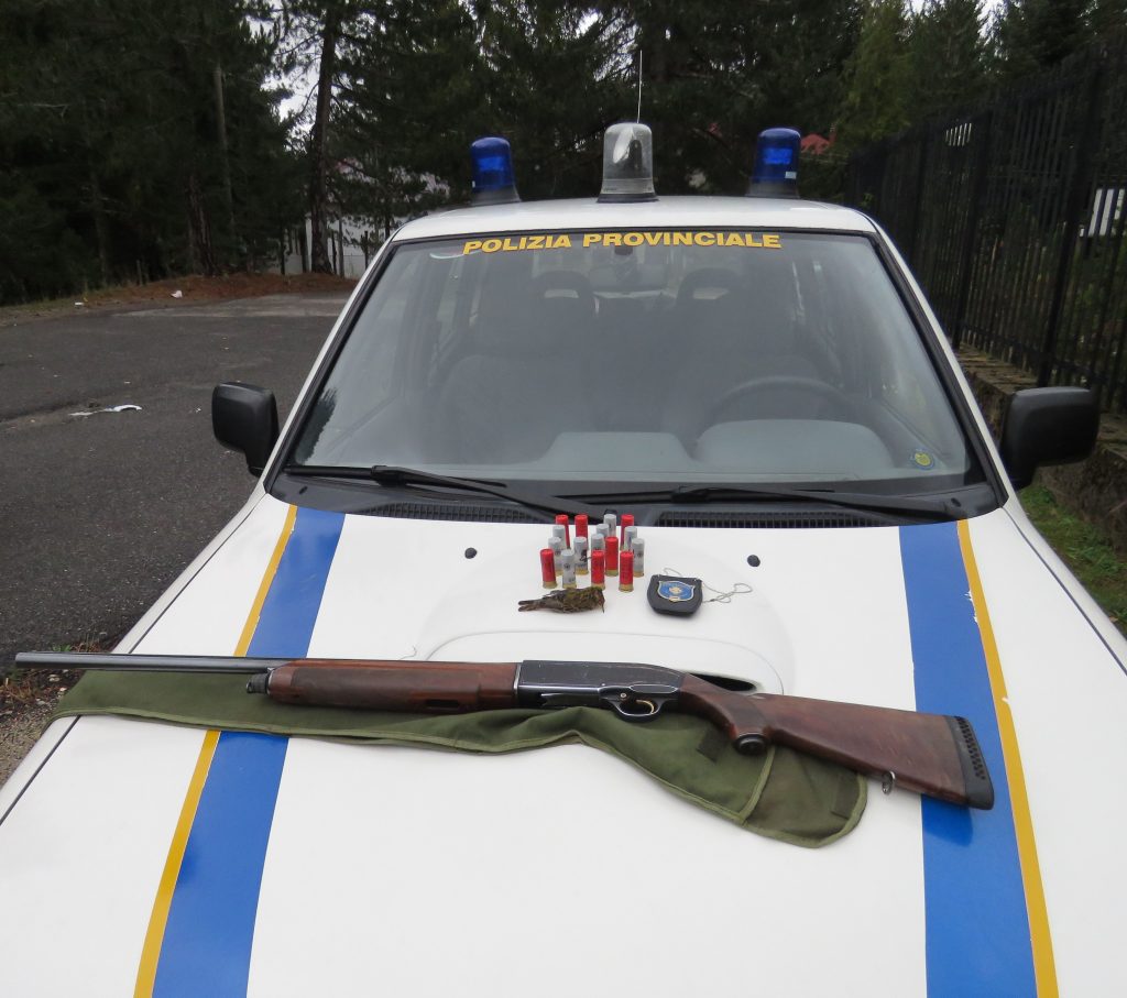 bracconaggio polizia provinciale cosenza
