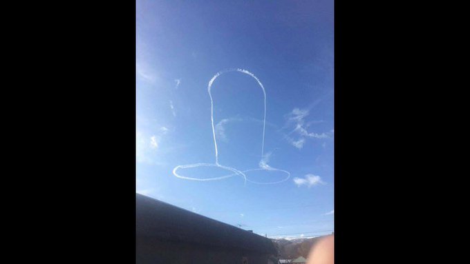 disegna pene in cielo