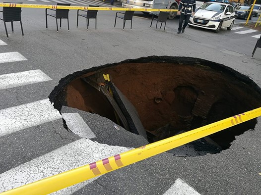 voragine roma