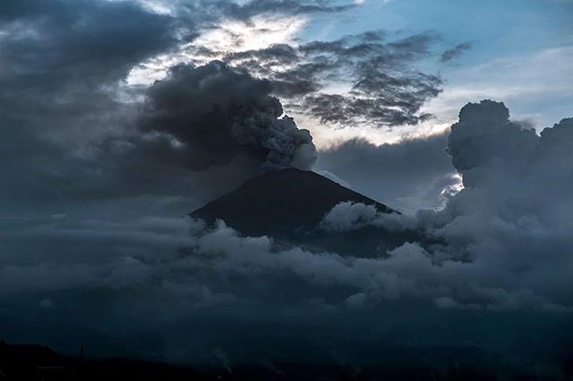 vulcano agung