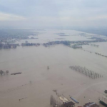 Alluvione in Emilia Romagna, altri mille evacuati. I fiumi Parma, Enza e Secchia superano i massimi storici, oltre 2.100 sfollati in fuga dalle inondazioni [LIVE]