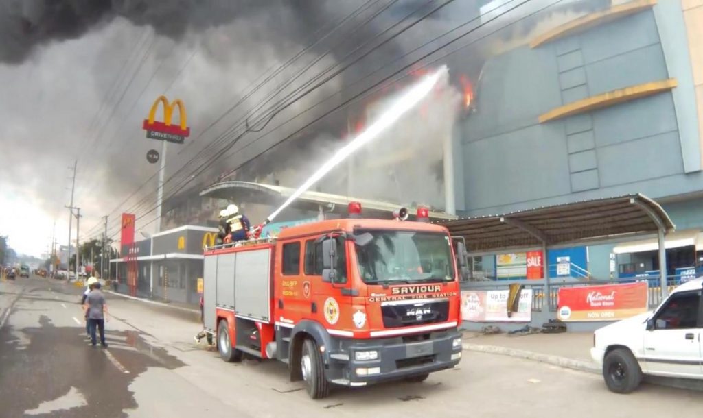 Incendio Centro commerciale Filippine
