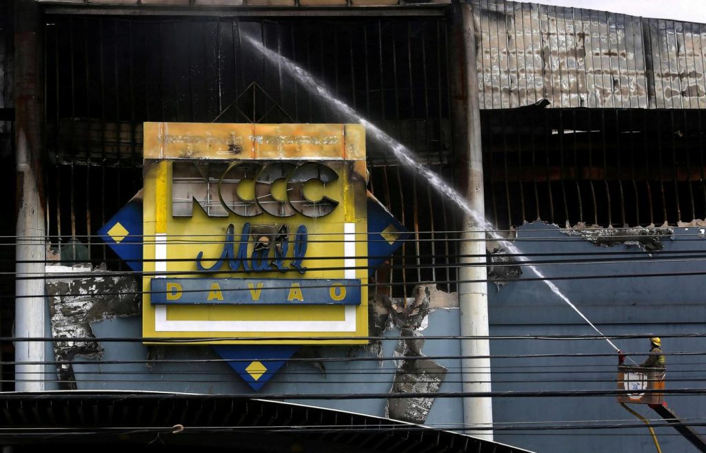Incendio Centro commerciale Filippine