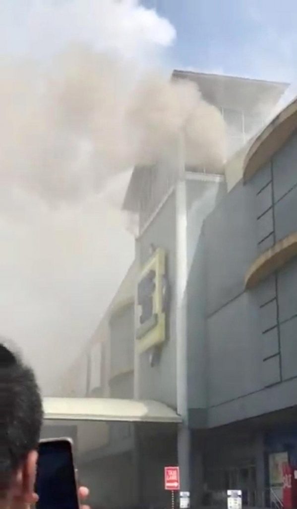 Incendio Centro commerciale Filippine