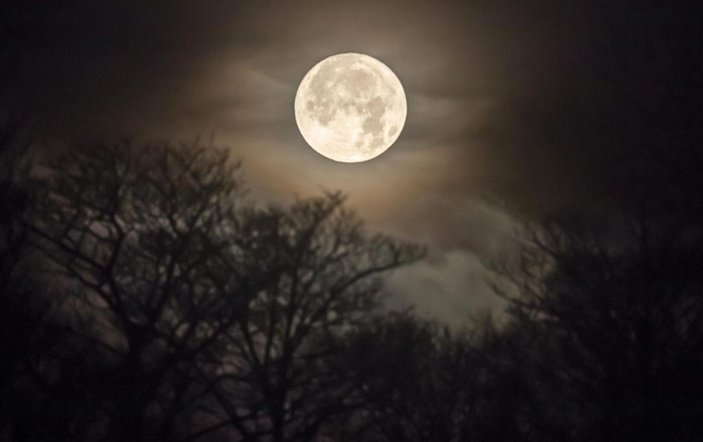 Superluna Luna Piena 3 dicembre 2017