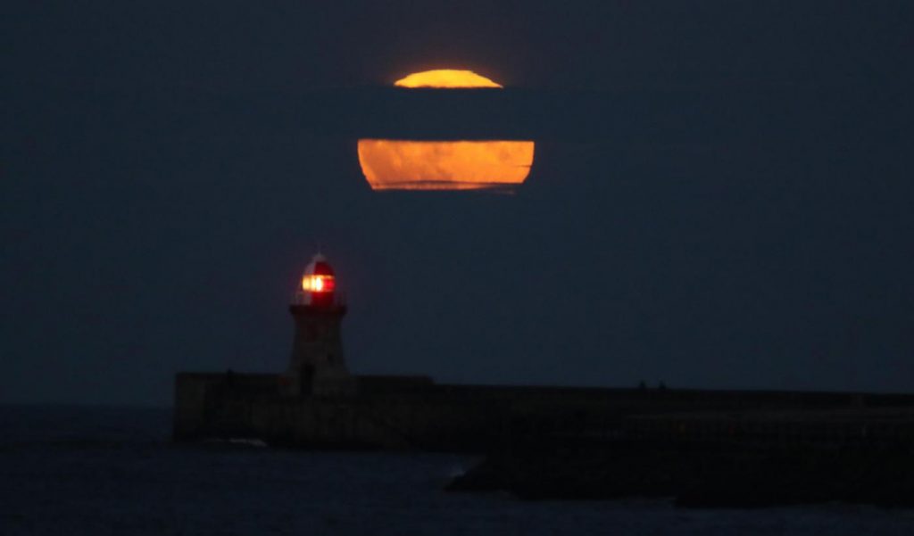 Superluna Luna Piena 3 dicembre 2017