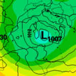Allerta Meteo, si forma un Ciclone sul Tirreno: forte maltempo in arrivo al Centro/Sud. Migliora al Nord, ma arriva un po’ di freddo [MAPPE]