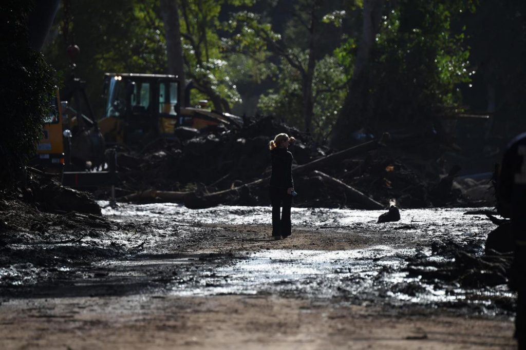 Maltempo California, frane e fango a Montecito