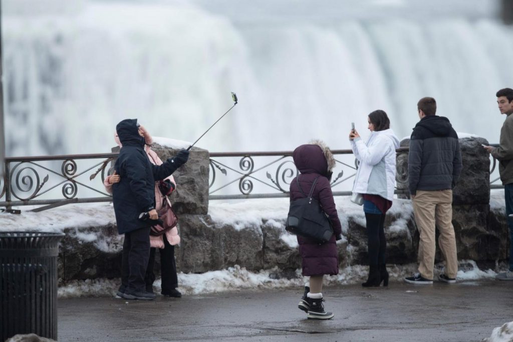 cascate Niagara ghiacciate