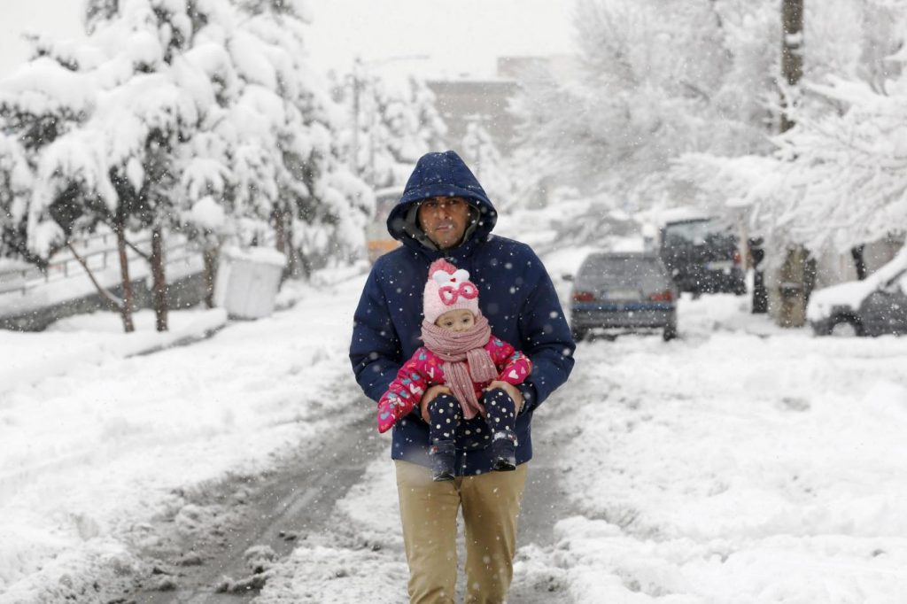 Iran, la neve a Tehran