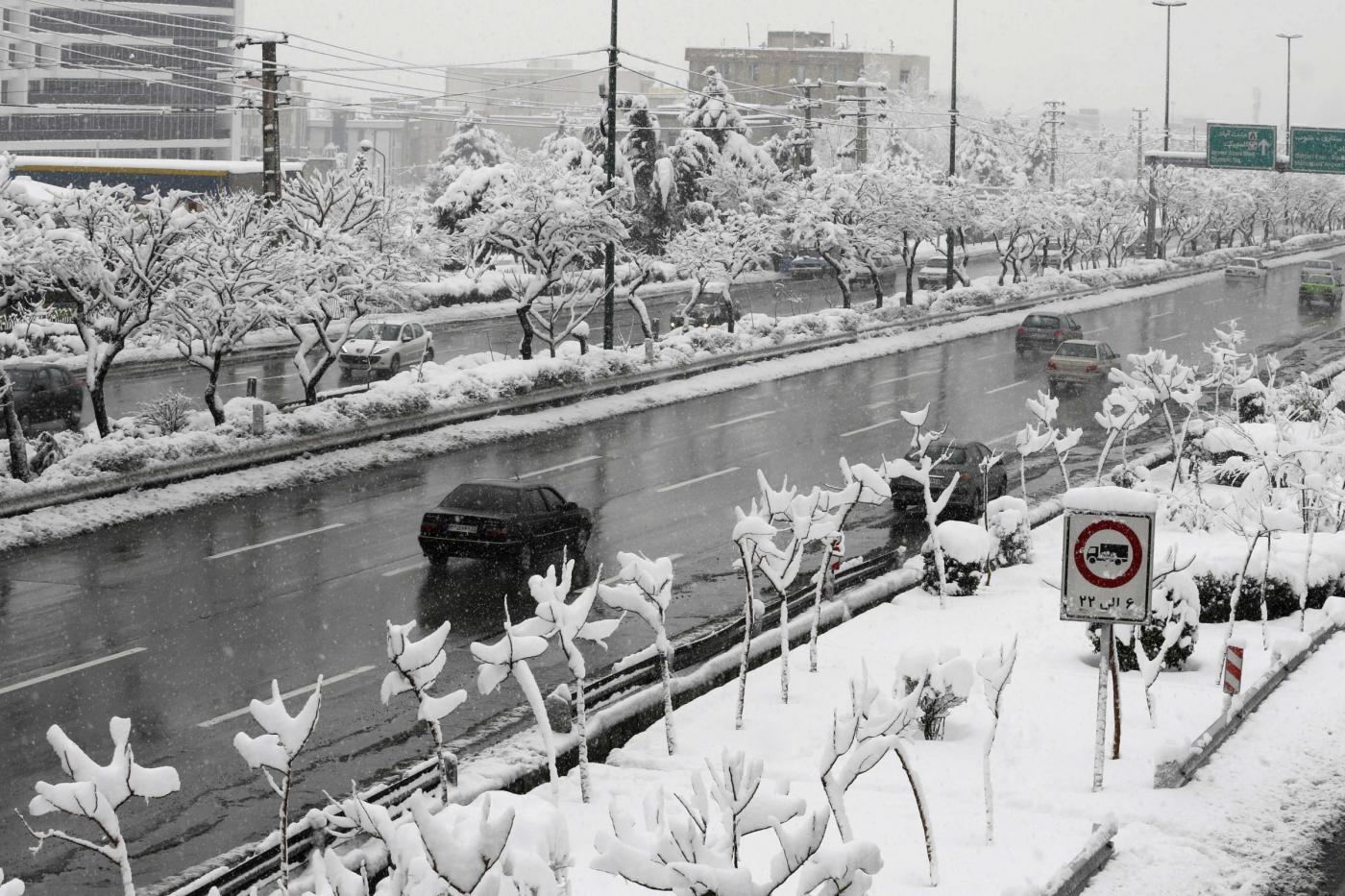 Iran, la neve a Tehran