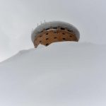 Maltempo Piemonte: 2 metri di neve al Sestriere, inagibile il condominio travolto da valanga [GALLERY]