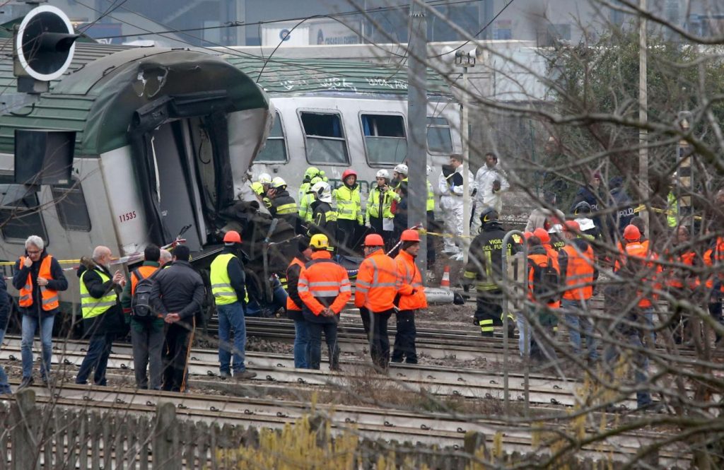 Milano, Deraglia treno tra Pioltello e Segrate