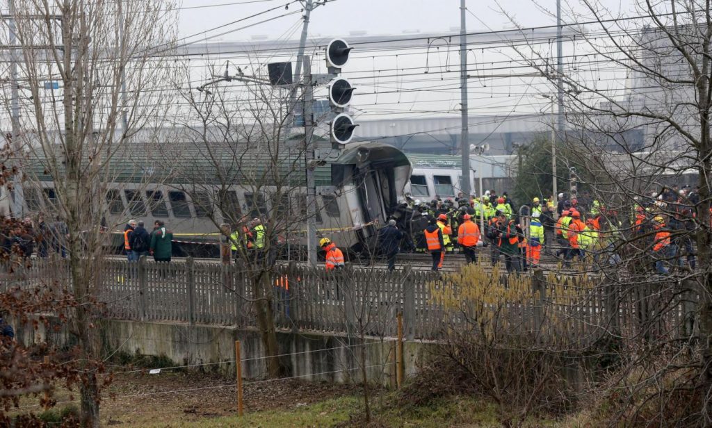 Milano, Deraglia treno tra Pioltello e Segrate