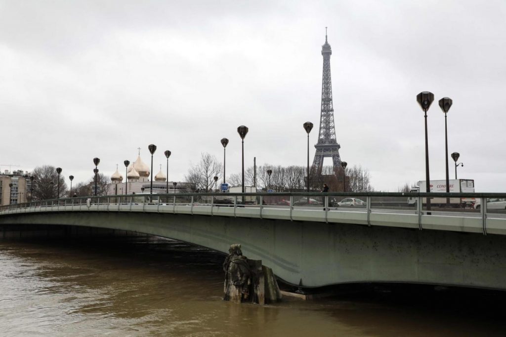 Parigi Senna Piena