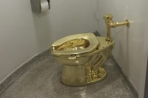 Wc oro cattelan