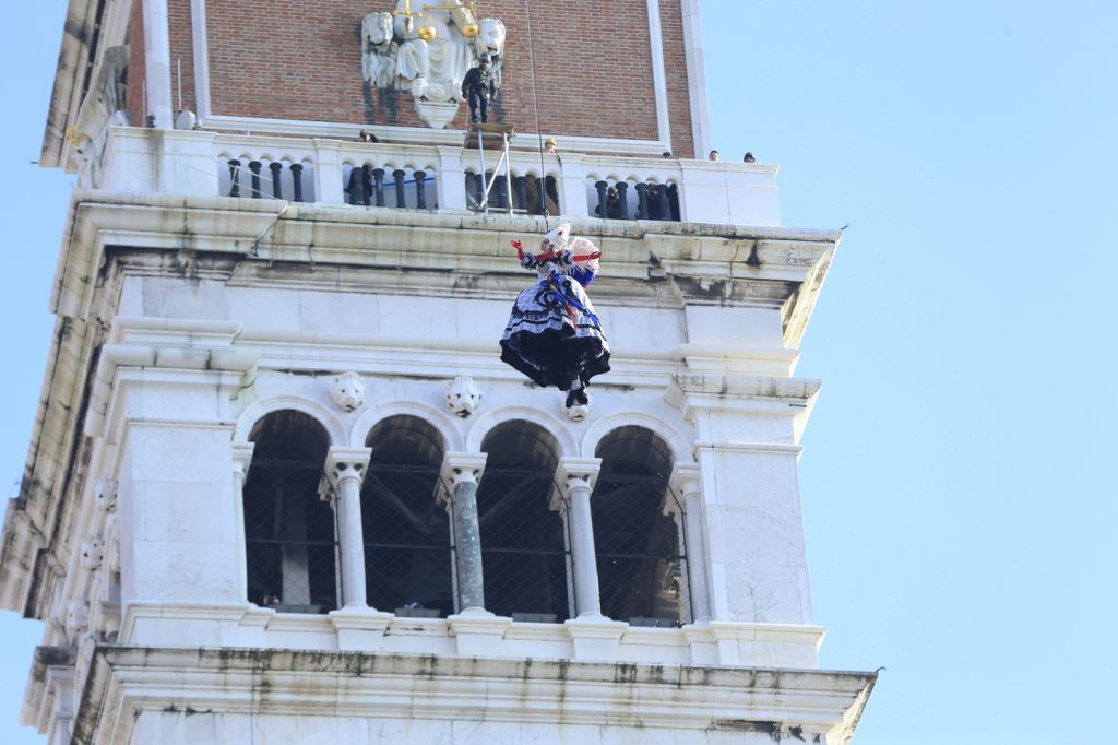 Carnevale di Venezia, Volo dell'Angelo