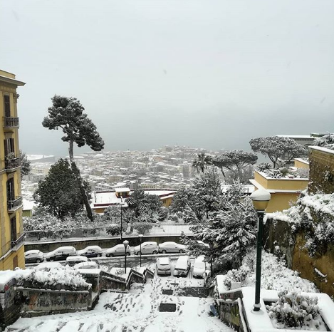 Napoli Burian Neve