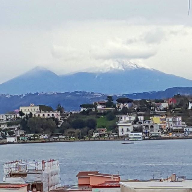 Neve Vesuvio