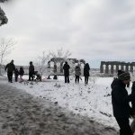 Il fascino della Neve a Roma: la Capitale diventa un grande “Paese dei Balocchi”, Parco degli Acquedotti preso d’assalto dai bambini [GALLERY]