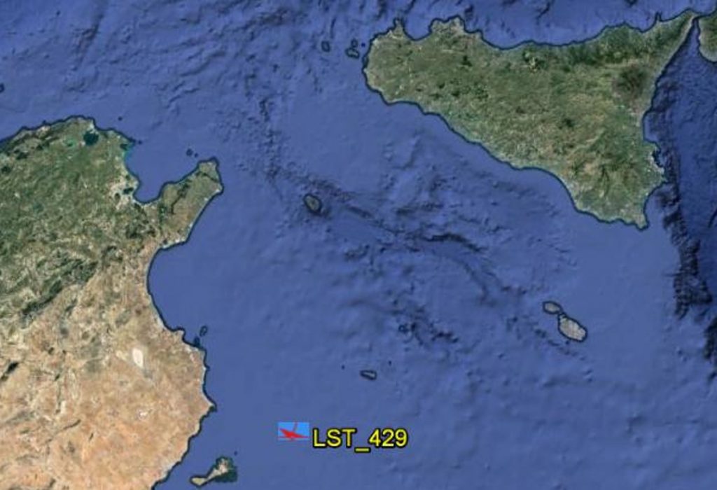 relitto della nave da sbarco HMS LST-429