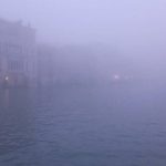 Acqua alta a Venezia: picco di marea a 119 cm, allagato il 28% della città [GALLERY]