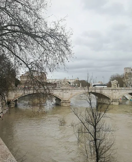 roma tevere piena