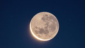 earthshine luna luce cinerea bagliore da vinci