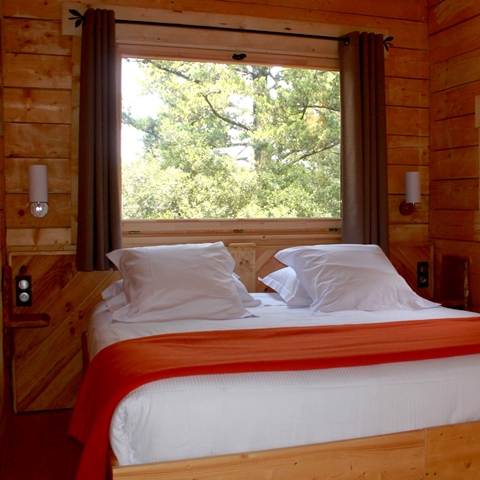 Les Cabannes dans le bois