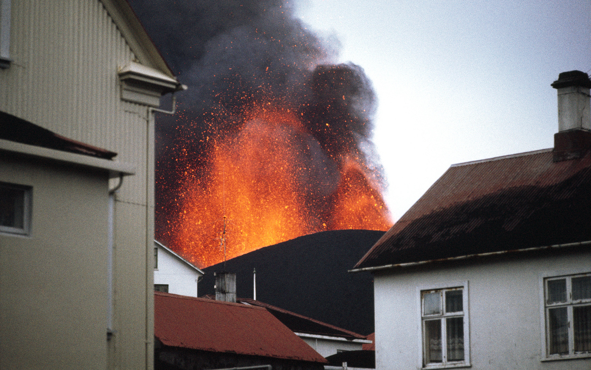 eruzione vulcano eldfell islanda 1973