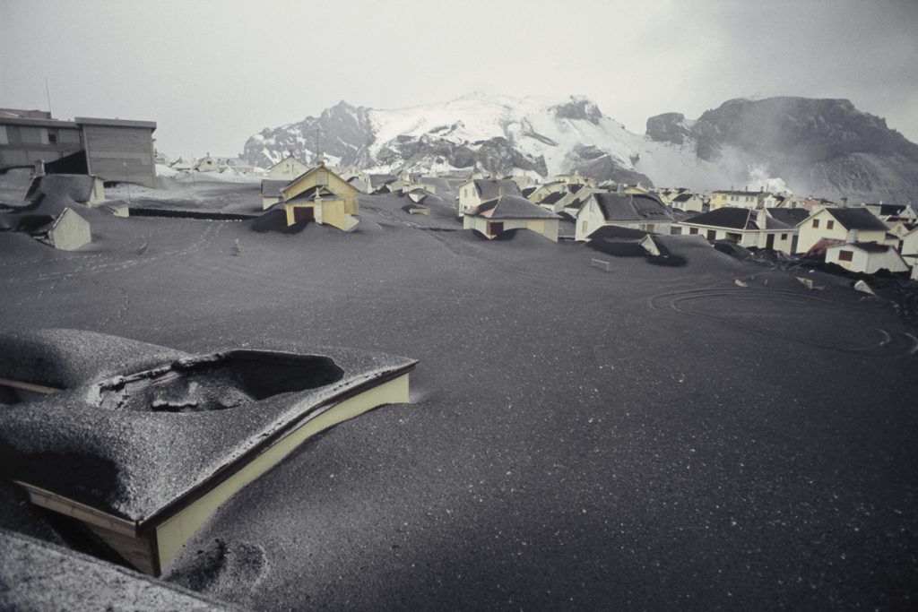 eruzione vulcano eldfell islanda 1973