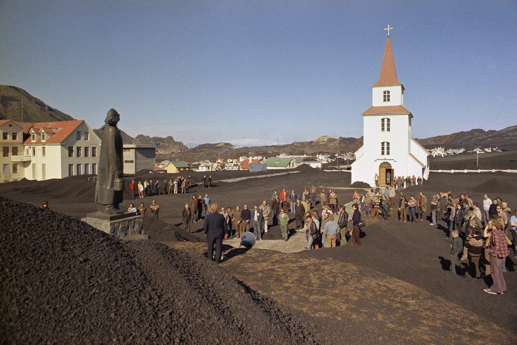 eruzione vulcano eldfell islanda 1973
