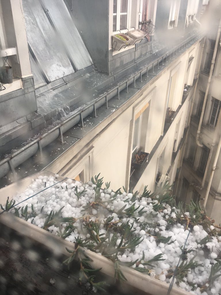 maltempo parigi