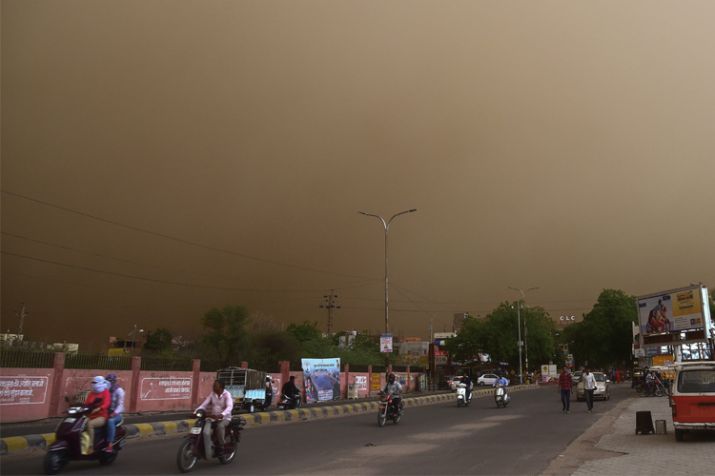 tempesta di sabbia India