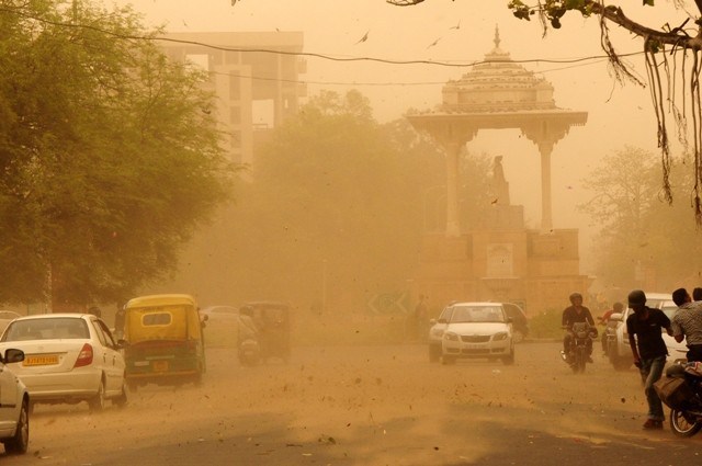 tempesta di sabbia India