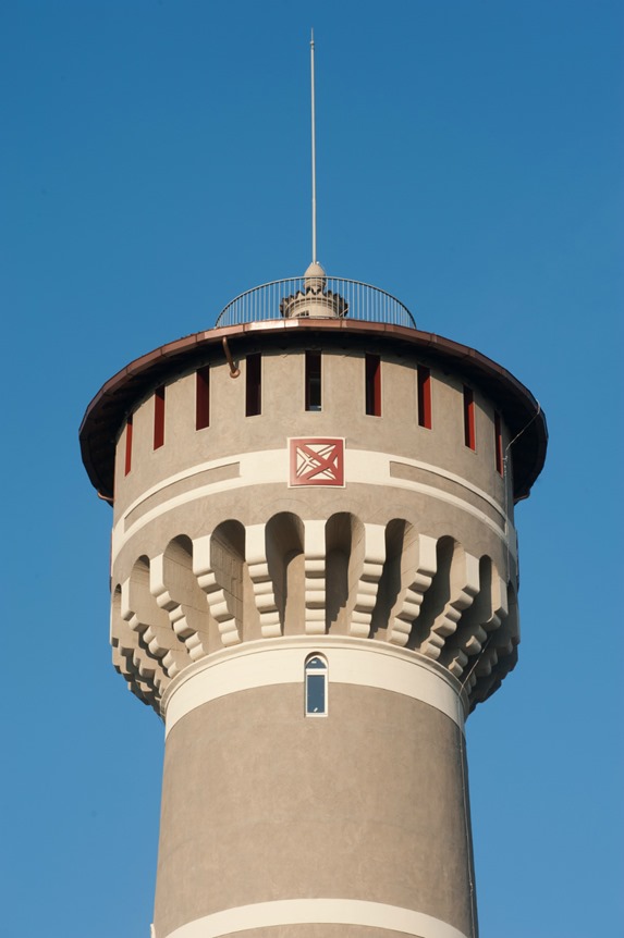 La torre dell'Università di Milano-Bicocca che ospita l'incontro dedicato a Glass to Power