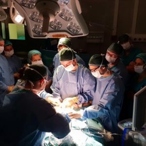Spina bifida curata in utero, al Policlinico di Milano primo intervento d'Europa
