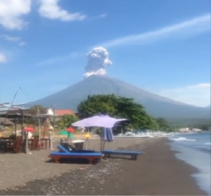 eruzione vulcano agung
