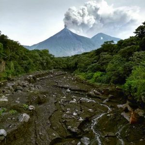 eruzione vulcano guatemala