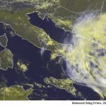 Maltempo al Sud, nubifragi e tornado per un rarissimo ciclone tropicale sul mar Jonio: “nessun precedente a Giugno, è uno sconvolgimento climatico”