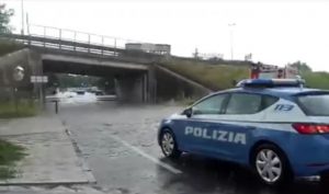 maltempo ancona salvataggio
