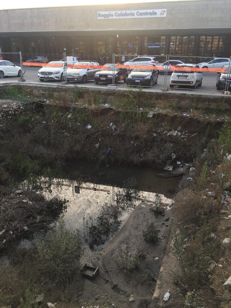 maltempo reggio calabria piazza garibaldi scavi