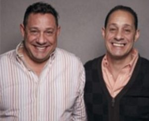 3 gemelli separati nascita