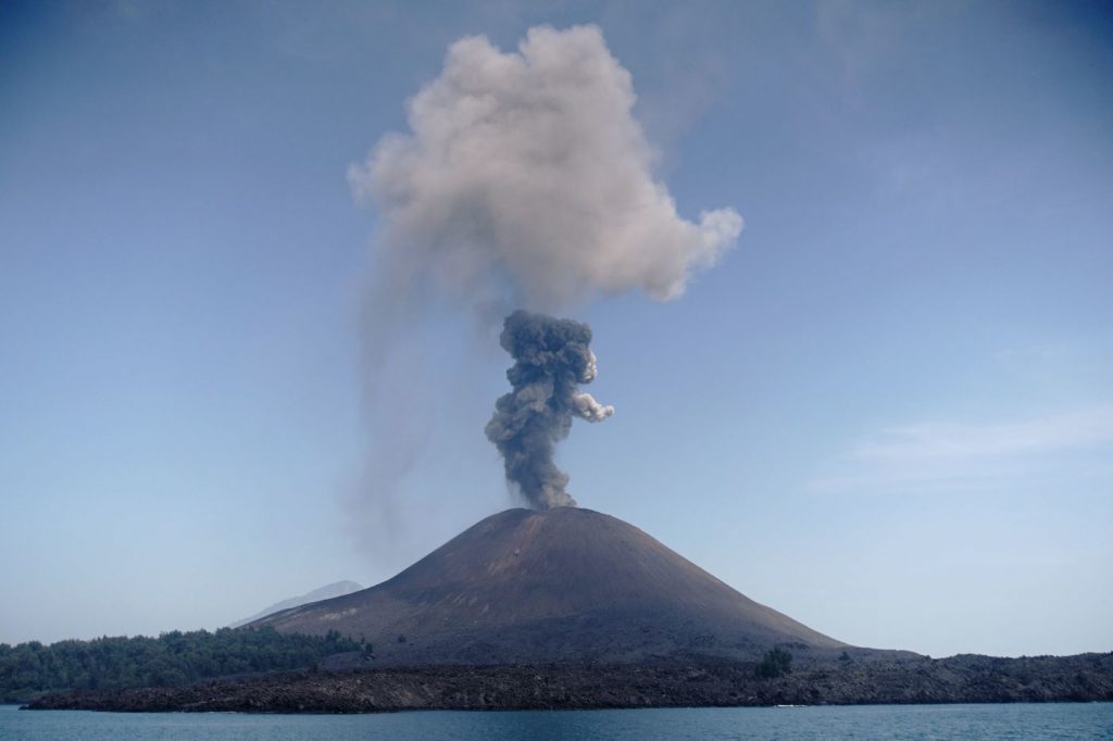 eruzione vulcano Indonesia