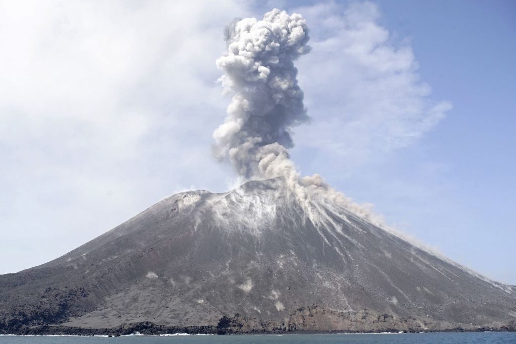 eruzione vulcano Indonesia