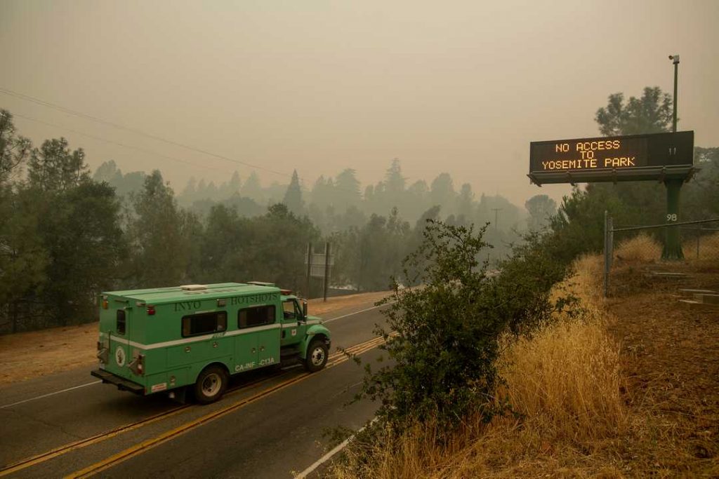 incendio california vicino yosemite national park