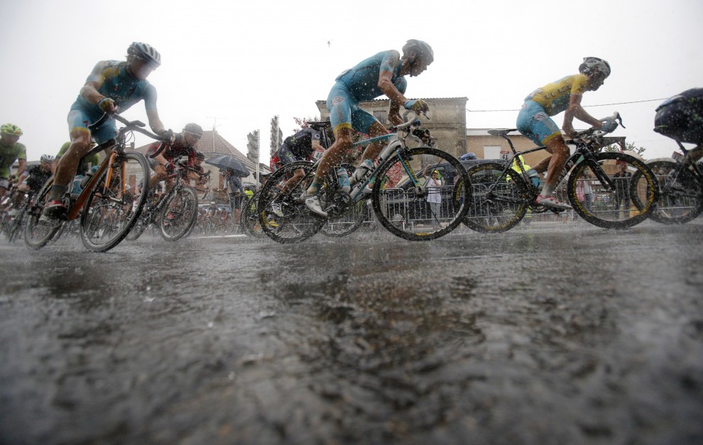 pioggia ciclismo tour de france